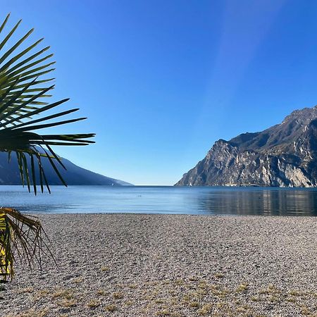 La Bougainville - Luxury Apartment Torbole Sul Garda Exteriér fotografie