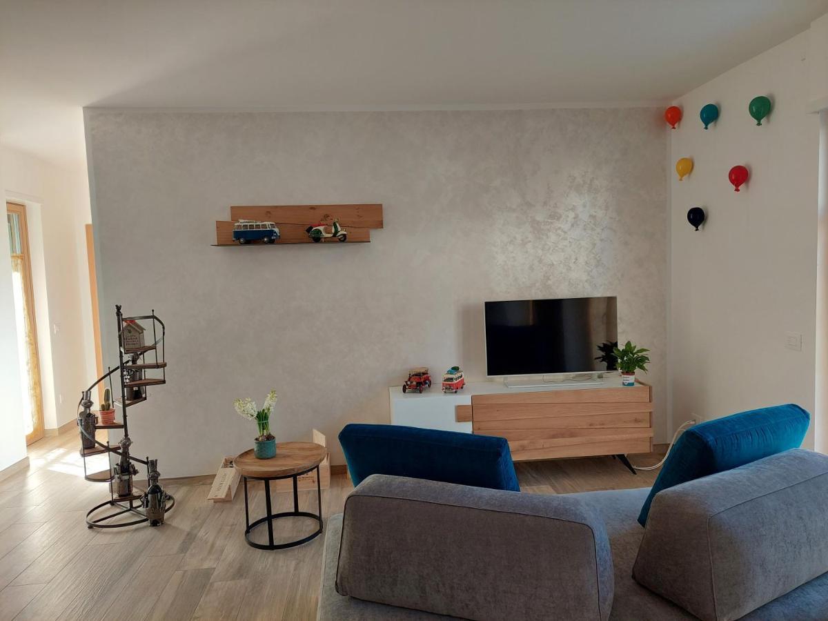 La Bougainville - Luxury Apartment Torbole Sul Garda Exteriér fotografie