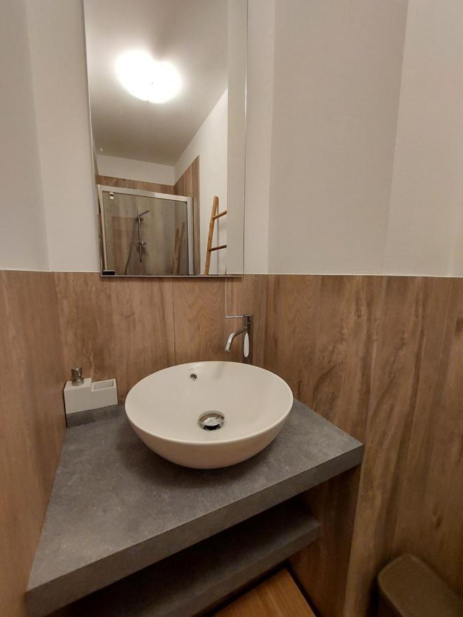 La Bougainville - Luxury Apartment Torbole Sul Garda Exteriér fotografie