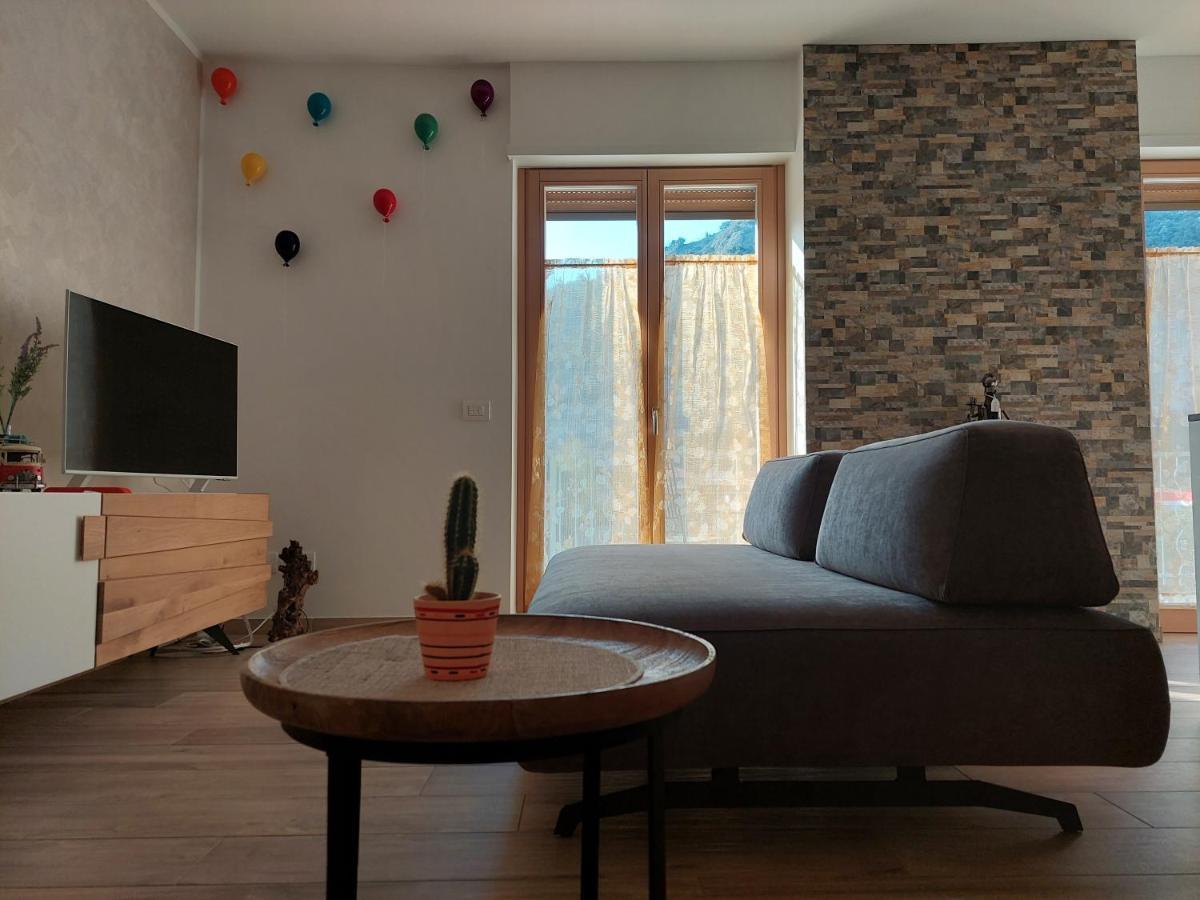 La Bougainville - Luxury Apartment Torbole Sul Garda Exteriér fotografie